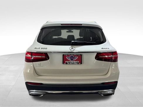 Used 2019 Mercedes-Benz GLC 300 4MATIC w/ Premium Package image 6