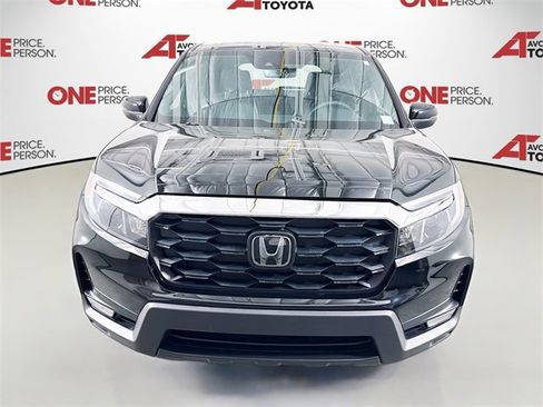 Used 2025 Honda Passport EX-L image 2