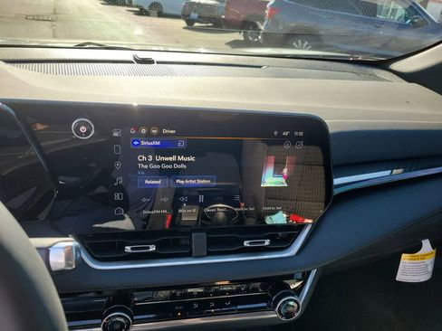 Used 2026 Chevrolet Equinox LT image 33