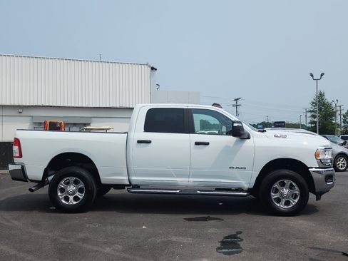 Used 2024 RAM 2500 Big Horn AWD/4WD image 6