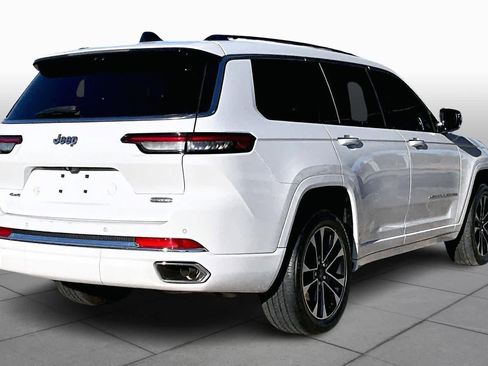 Used 2023 Jeep Grand Cherokee L Overland w/ Advanced Protech Group III image 12