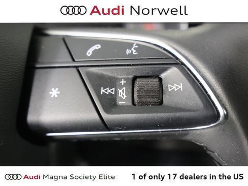 Used 2024 Audi Q7 2.0T Premium w/ Convenience Package AWD/4WD image 32