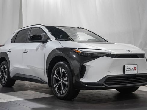 Used 2024 Toyota bZ4X XLE image 1