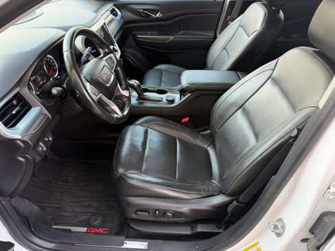 Used 2019 GMC Acadia SLT w/ LPO, Floor Liner Package AWD/4WD image 10