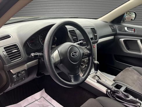 Used 2009 Subaru Outback 2.5i AWD/4WD image 16