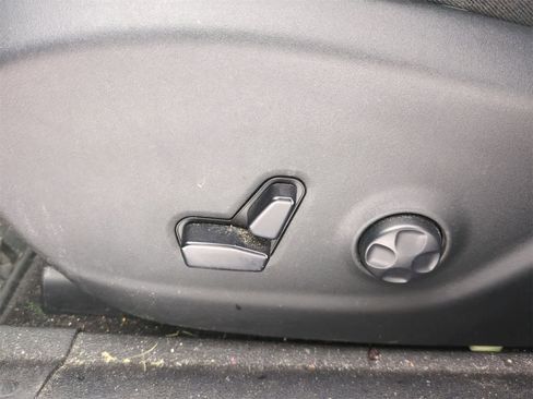 Certified 2019 Jeep Cherokee Trailhawk w/ Cold Weather Group image 17