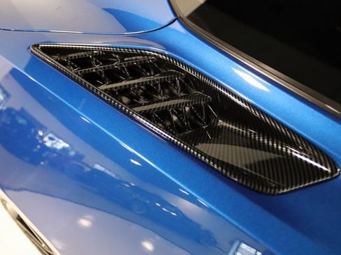 Used 2016 Chevrolet Corvette Stingray Coupe w/ Carbon Flash Badge Package image 76