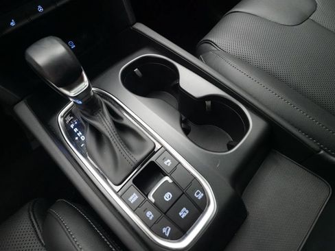 Used 2020 Hyundai Santa Fe Limited AWD/4WD image 17