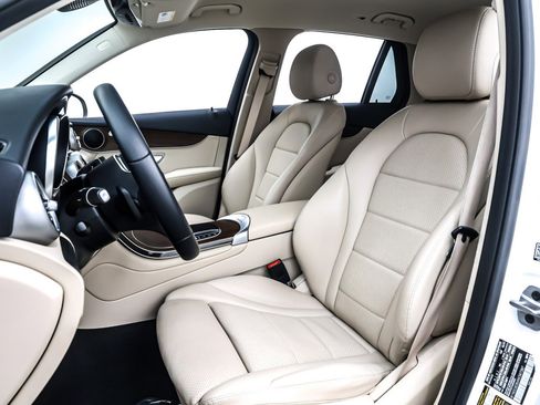 Certified 2022 Mercedes-Benz GLC 300 image 18