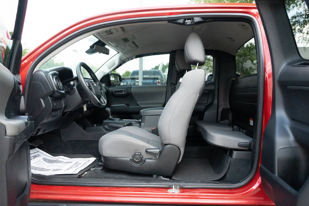Used 2023 Toyota Tacoma SR AWD/4WD image 16
