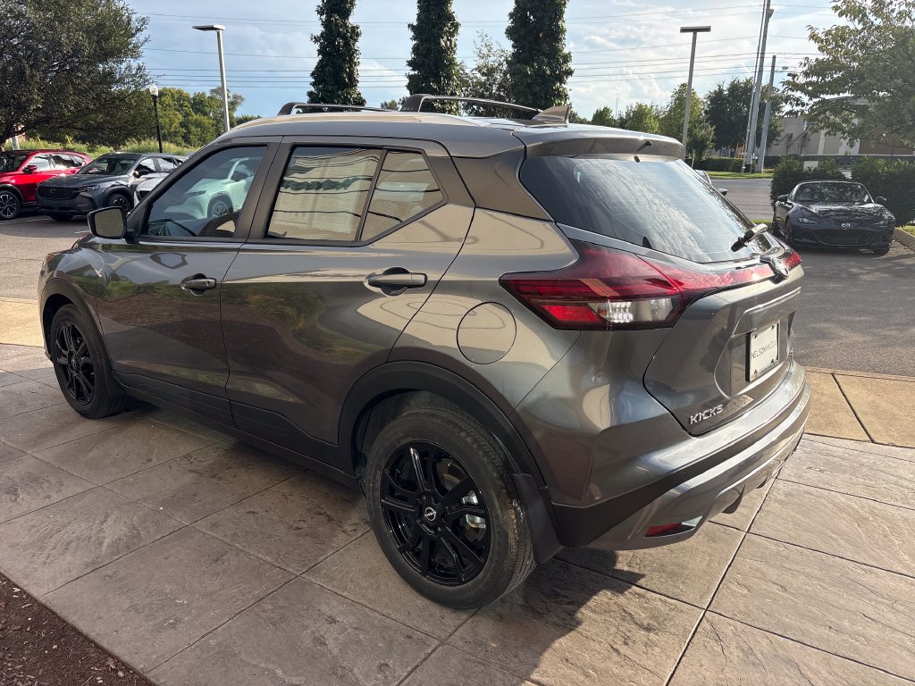 Used 2024 Nissan Kicks SV w/ Exterior Package FWD image 7
