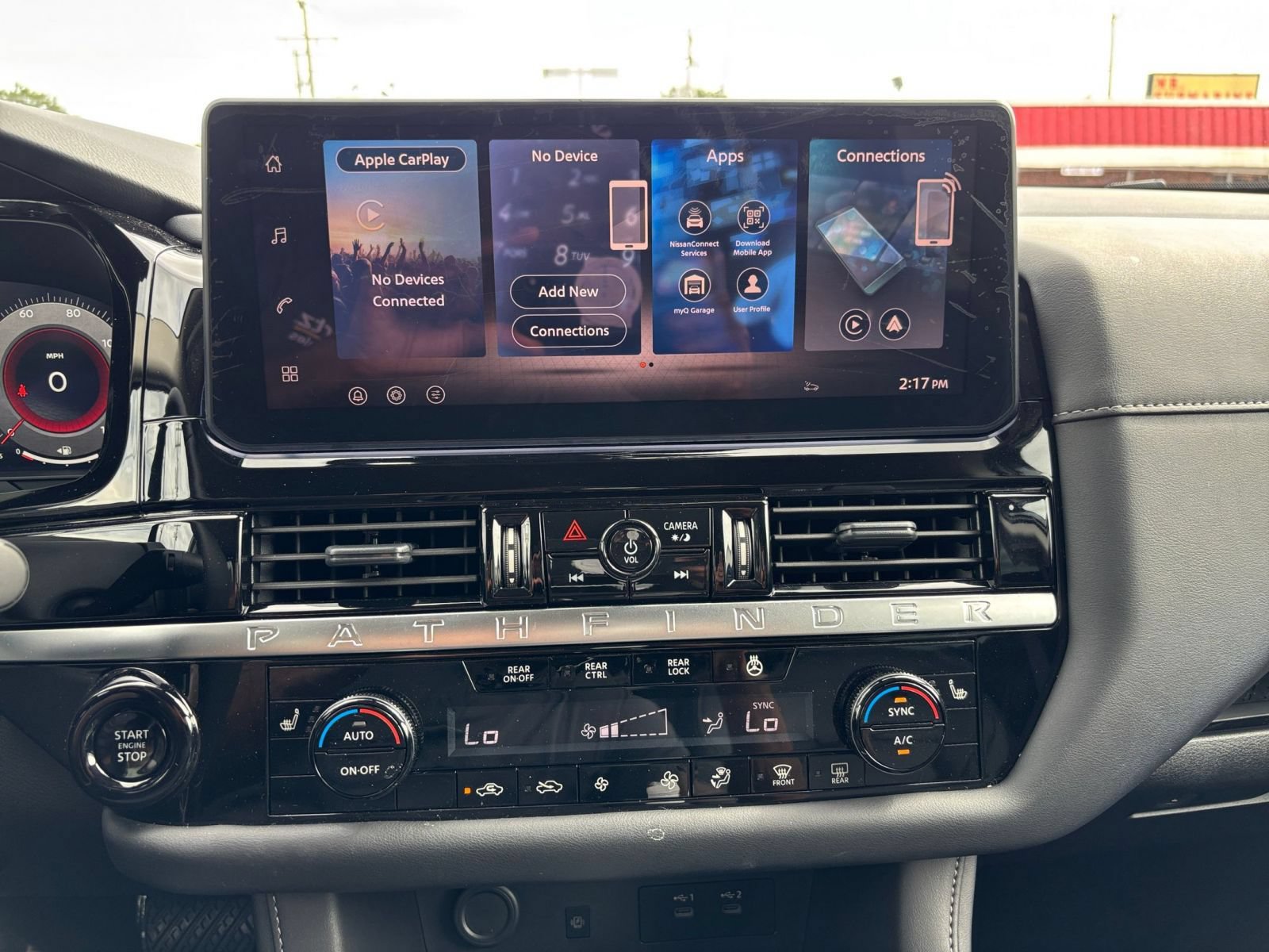 Used 2026 Nissan Pathfinder SL FWD image 16