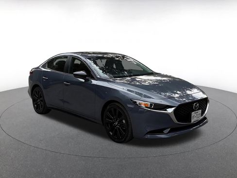 Used 2025 MAZDA MAZDA3 s image 1