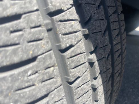 Used 2022 Jeep Wrangler Unlimited Sahara w/ Safety Group image 15