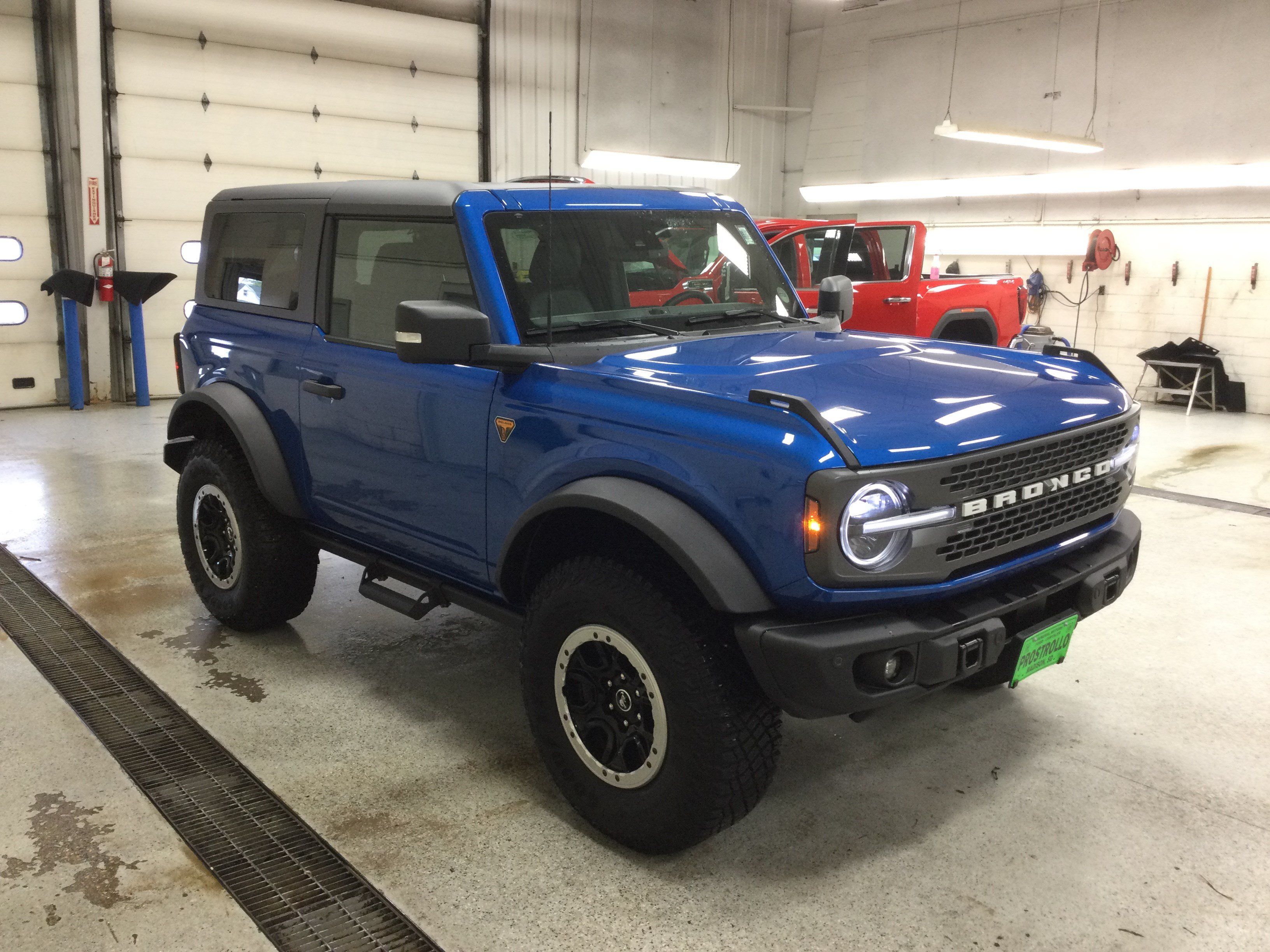 Used 2023 Ford Bronco Badlands w/ Sasquatch Package AWD/4WD image 4