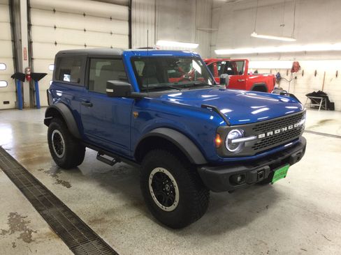 Used 2023 Ford Bronco Badlands w/ Sasquatch Package image 4