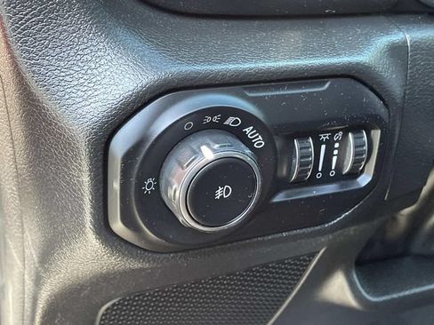 Used 2022 Jeep Wrangler Unlimited Sport AWD/4WD image 19