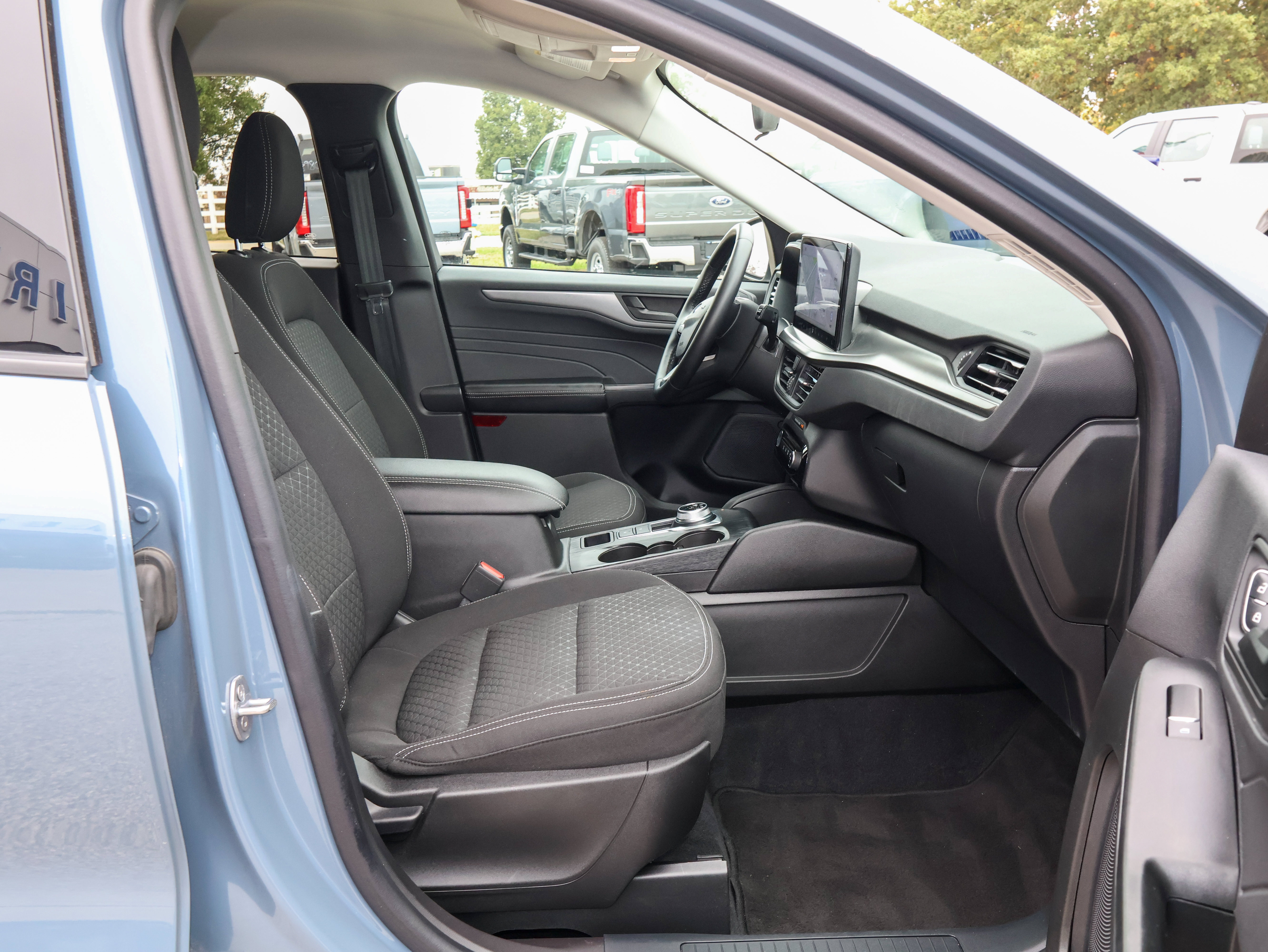 Used 2023 Ford Escape Active w/ Tech Pack #1 AWD/4WD image 28