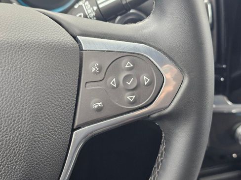 Used 2023 Chevrolet Traverse LT FWD image 35