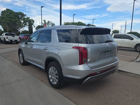 Used 2025 Hyundai Palisade SEL FWD image 7