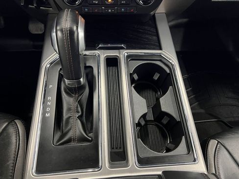 Used 2019 Ford F150 Platinum image 15