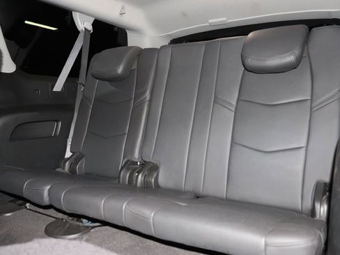 Used 2020 Cadillac Escalade ESV Premium Luxury image 22