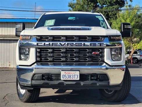 Used 2020 Chevrolet Silverado 2500 LT w/ Z71 Off-Road Package image 3