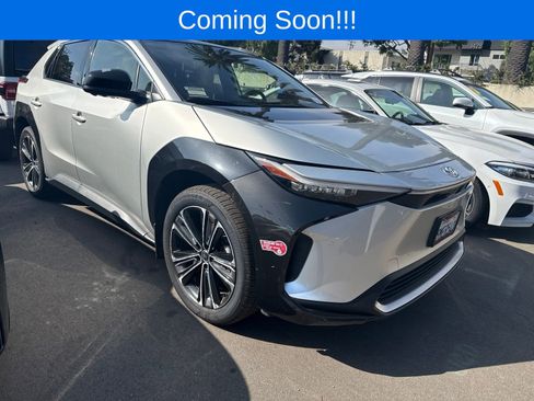 Used 2023 Toyota bZ4X AWD w/ Weather Package image 1