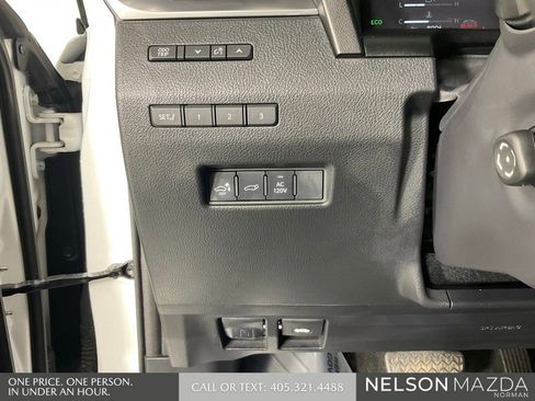 Used 2024 Lexus GX 550 AWD/4WD image 46