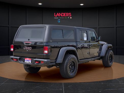 Used 2021 Jeep Gladiator Rubicon AWD/4WD image 4
