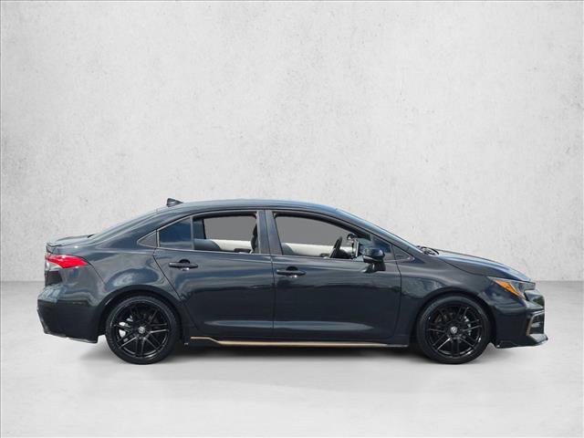 Used 2021 Toyota Corolla SE FWD image 4