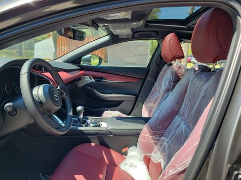 New 2026 MAZDA MAZDA3 2.5 S Hatchback w/ Premium Pkg image 2