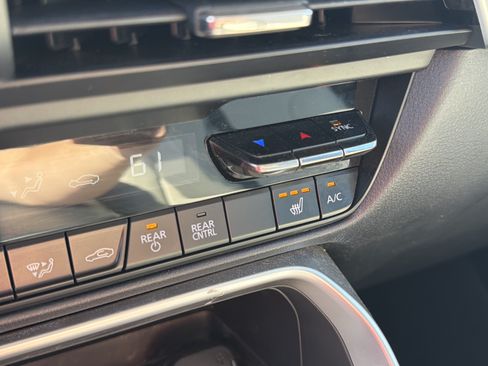Certified 2024 MAZDA CX-90 Plug-In Hybrid w/ Premium Pkg AWD/4WD image 28