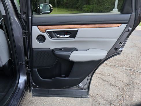 Used 2020 Honda CR-V Touring image 14