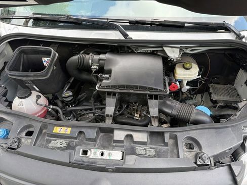 Used 2022 Mercedes-Benz Sprinter 2500 image 27