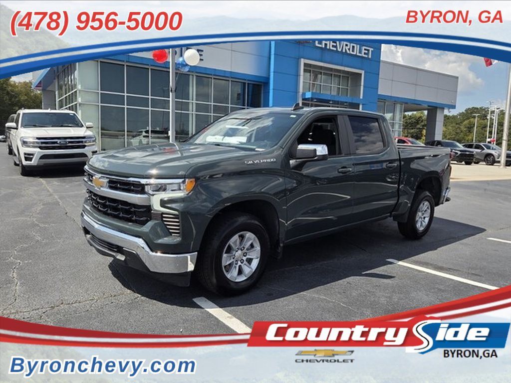 Used 2025 Chevrolet Silverado 1500 LT RWD image 1