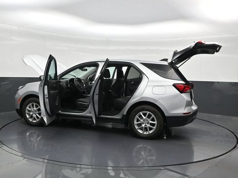 Used 2022 Chevrolet Equinox LT FWD image 34