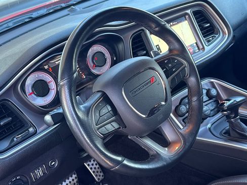 Used 2019 Dodge Challenger R/T Scat Pack w/ Shaker Package image 14