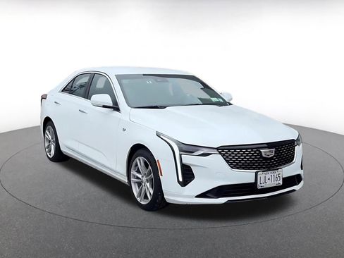 Used 2024 Cadillac CT4 Luxury image 3