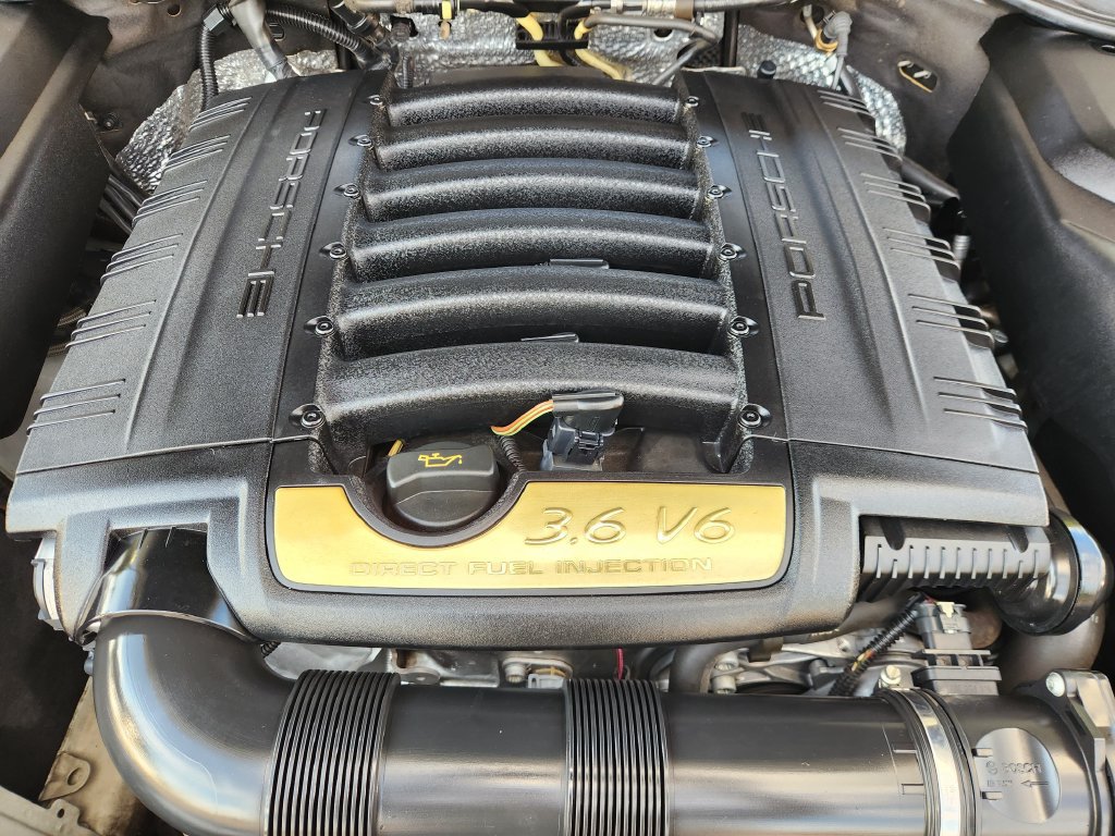 Used 2017 Porsche Cayenne AWD/4WD image 31