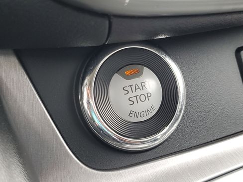 Used 2020 Nissan Murano SV image 22