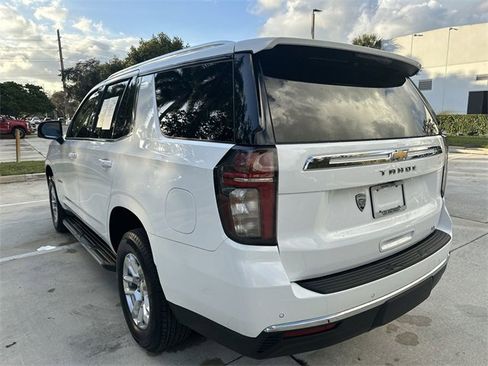 Used 2022 Chevrolet Tahoe LT w/ Luxury Package image 18