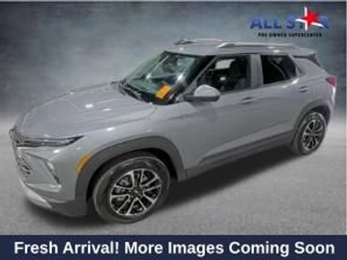 Used 2025 Chevrolet TrailBlazer LT AWD/4WD image 1
