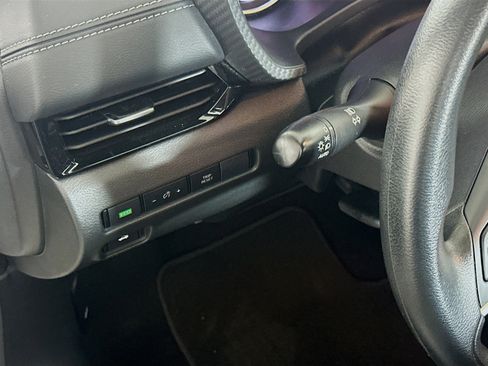 Used 2025 Nissan Sentra SV image 16