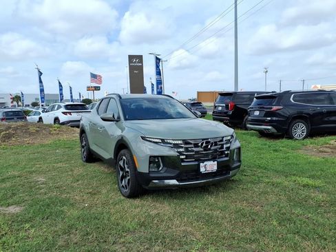 Used 2023 Hyundai Santa Cruz Limited AWD/4WD image 7