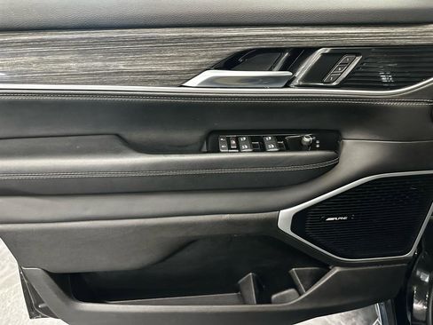 Used 2022 Jeep Wagoneer Series II image 12