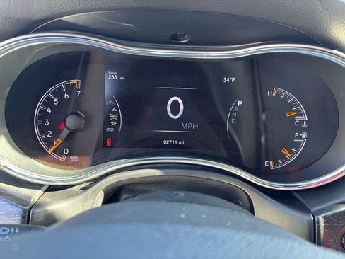 Used 2018 Jeep Grand Cherokee Altitude image 13