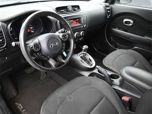 Used 2014 Kia Soul + image 18
