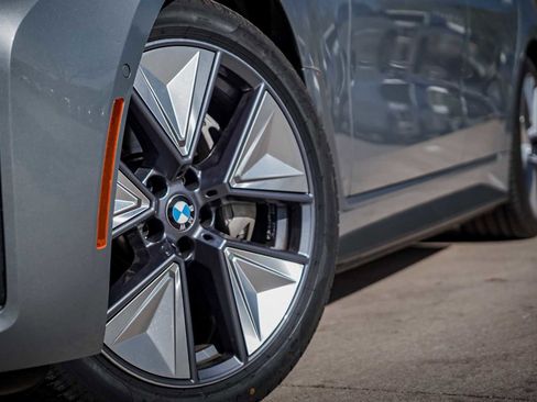 Used 2025 BMW i4 xDrive40i w/ Premium Package image 2