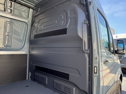 New 2026 Mercedes-Benz Sprinter 2500 image 5